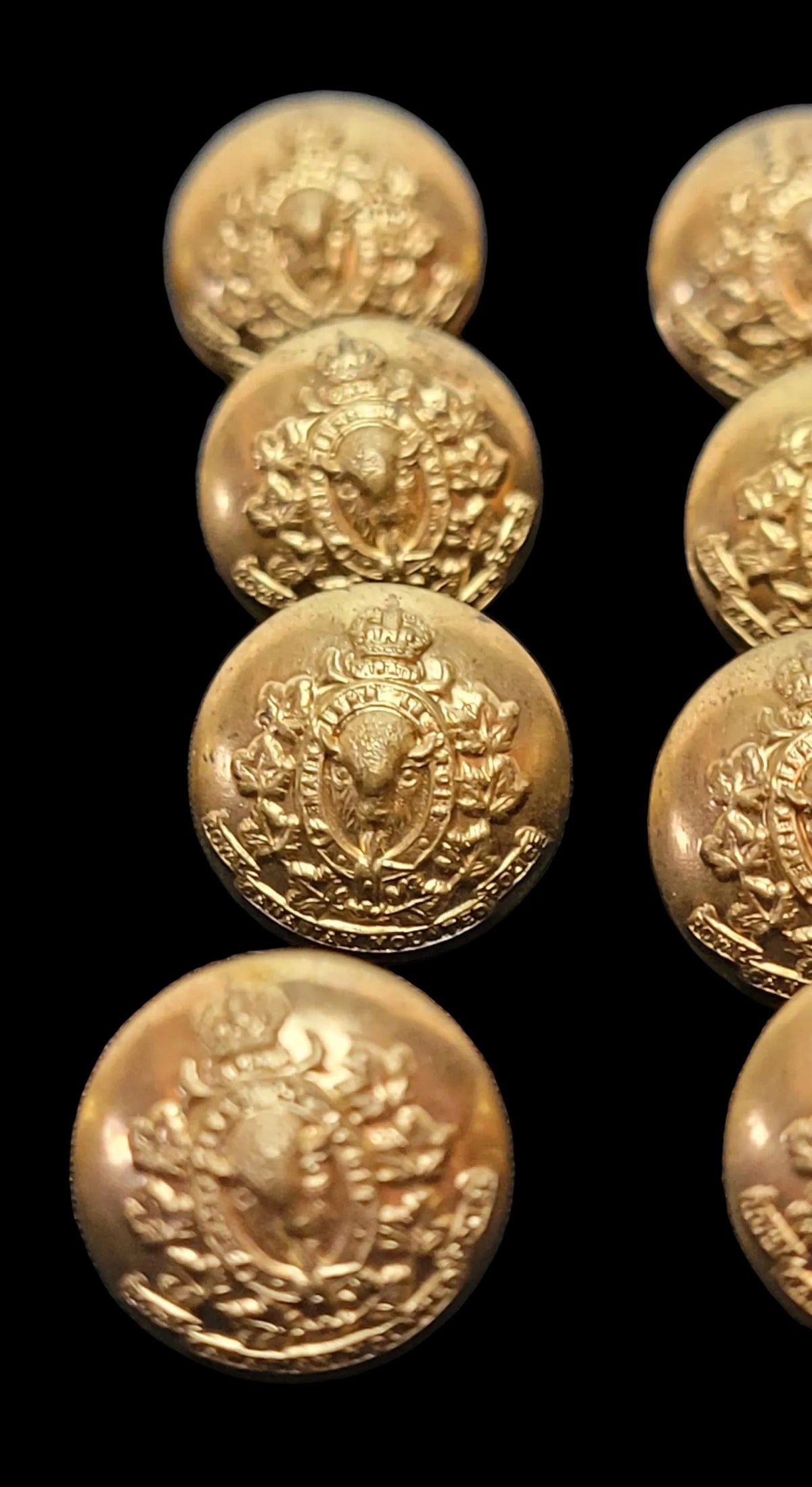 13mm king's crown RCMP buttons WW2 1