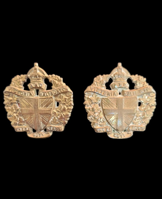 1932 Pattern Canadian Collar Badges to the Victoria and Haliburton Regiment