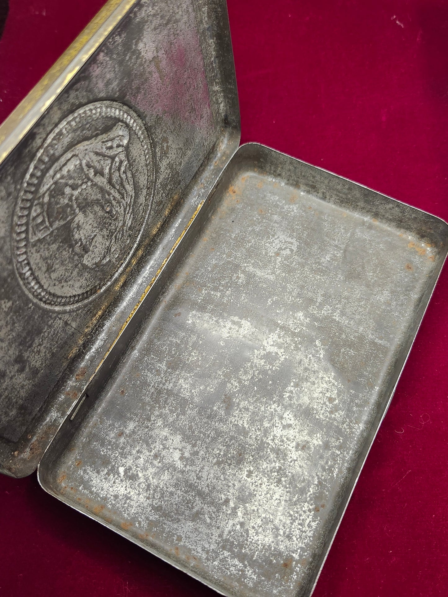 Original Boer War Queen Victoria Chocolate Tin