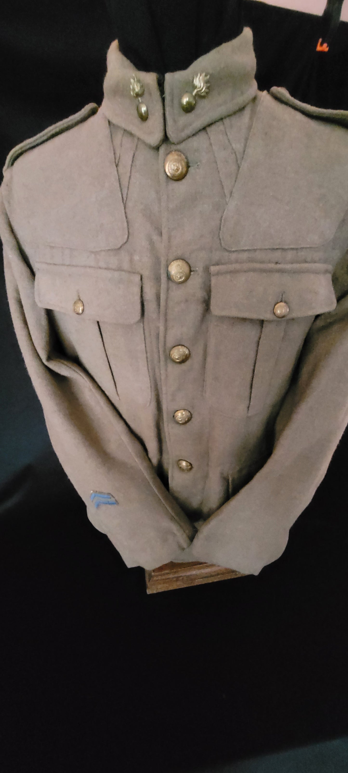 Five Button Tunic for the Royal Canadian Artillery