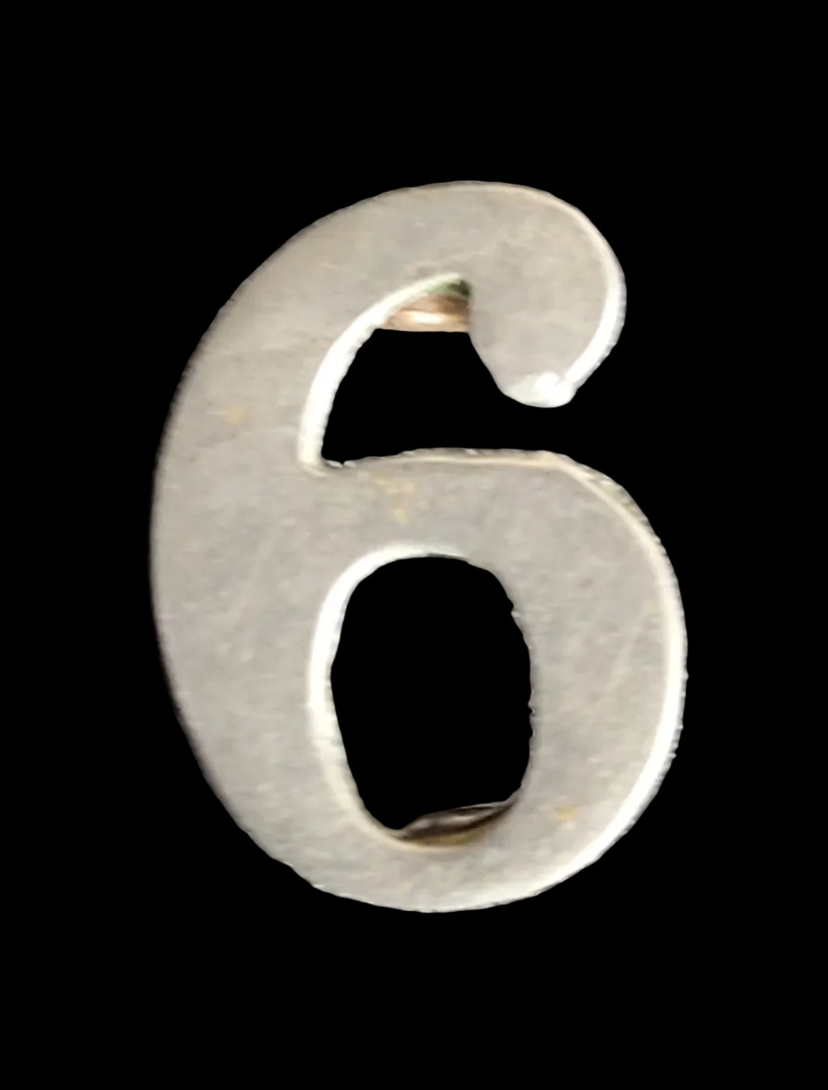 6th Duke of Connaught's Royal Canadian Hussars shoulder number numeral