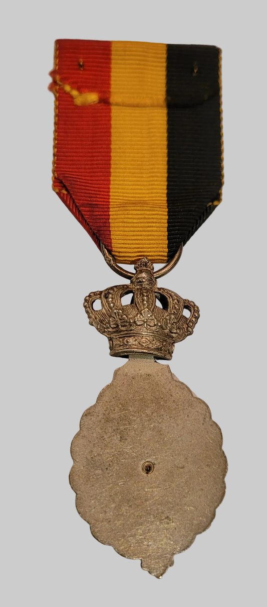 Belgian Civil Decoration for Industry, 2nd Class obverse