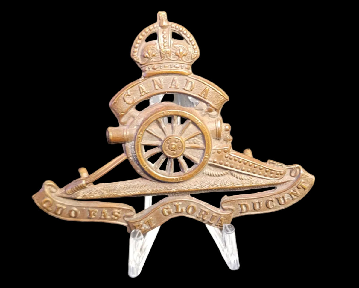 Canadian Field Artillery Officer's Cap Badge in browning finish