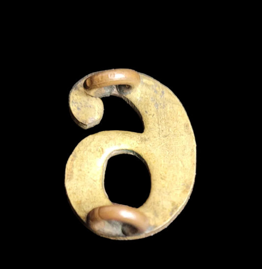 Duke of Connaught's Royal Canadian Hussars Shoulder title number  in brass 1