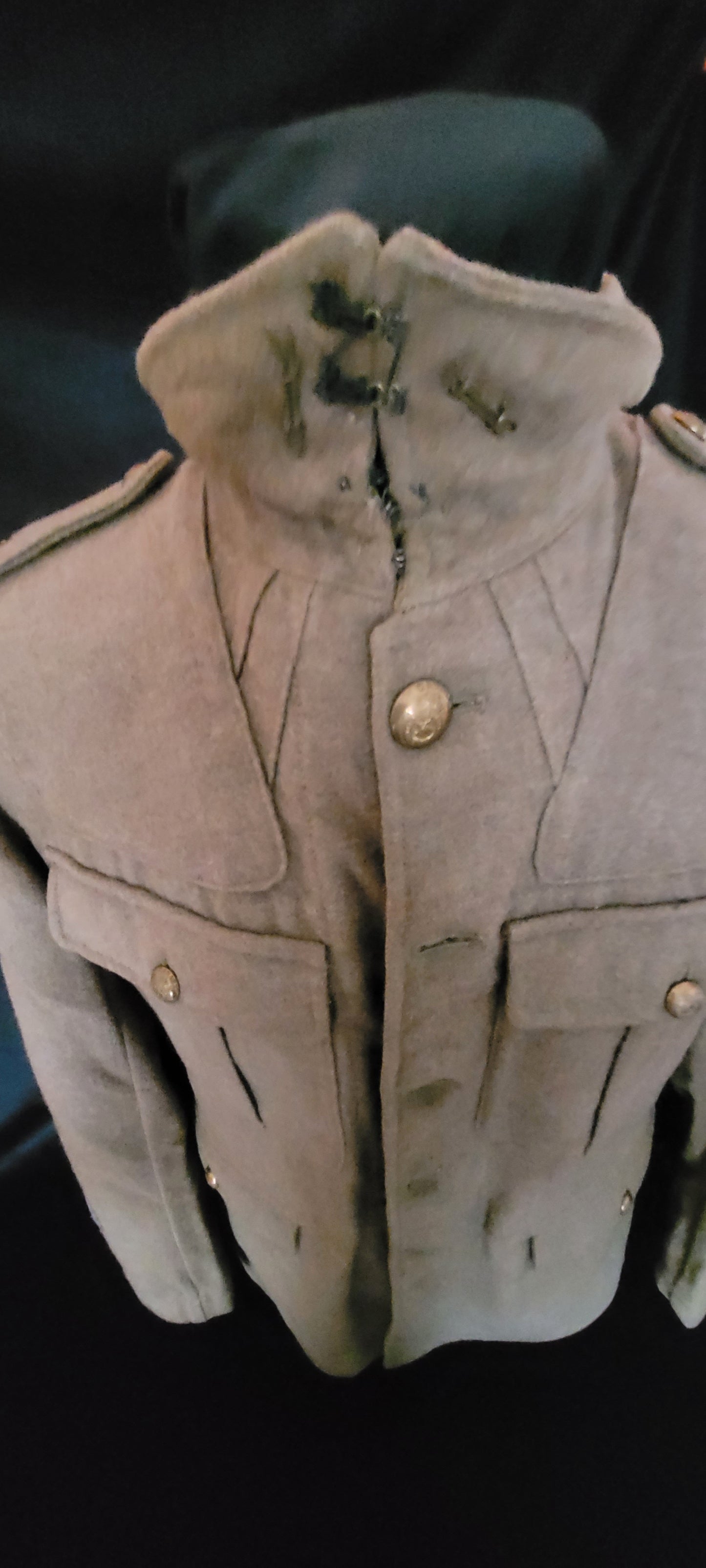 Five-button Tunic for the Royal Canadian Artillery 8