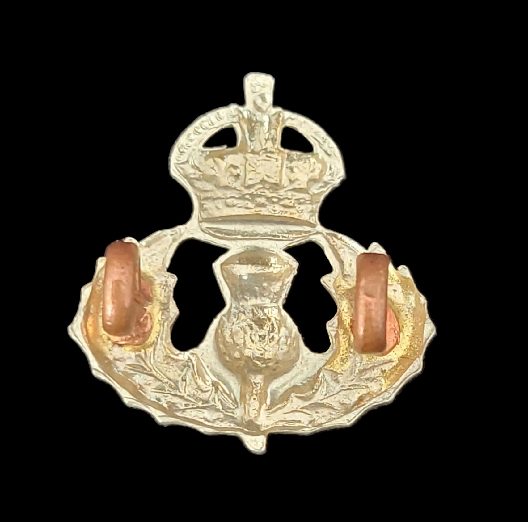 Inter-Wars Collar Badges for the Queen's Own Cameron Highlanders obverse