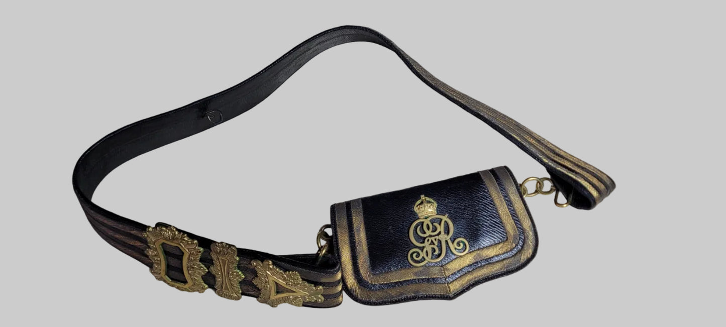 Officer's Geo V cross belt and pouch 1