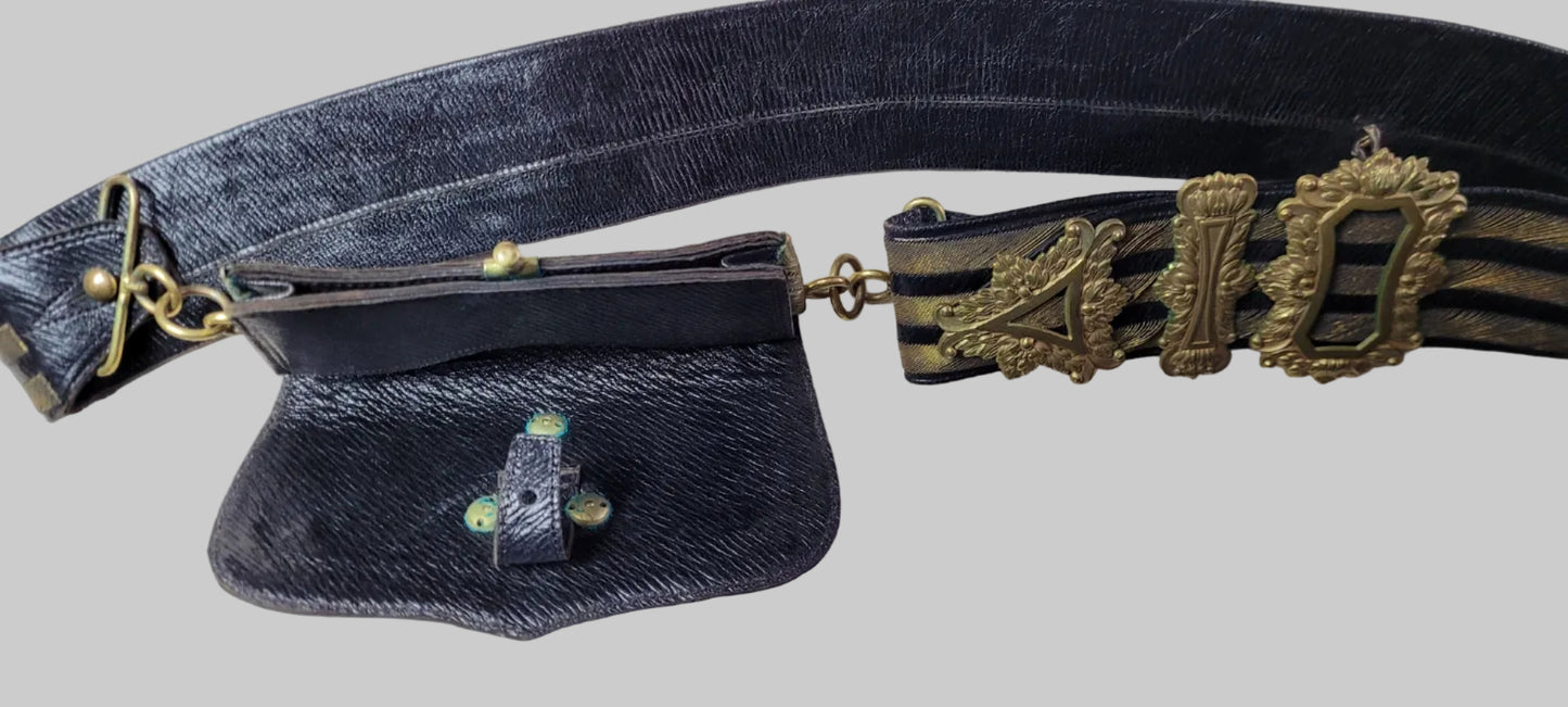 Officer's Geo V cross belt and pouch 