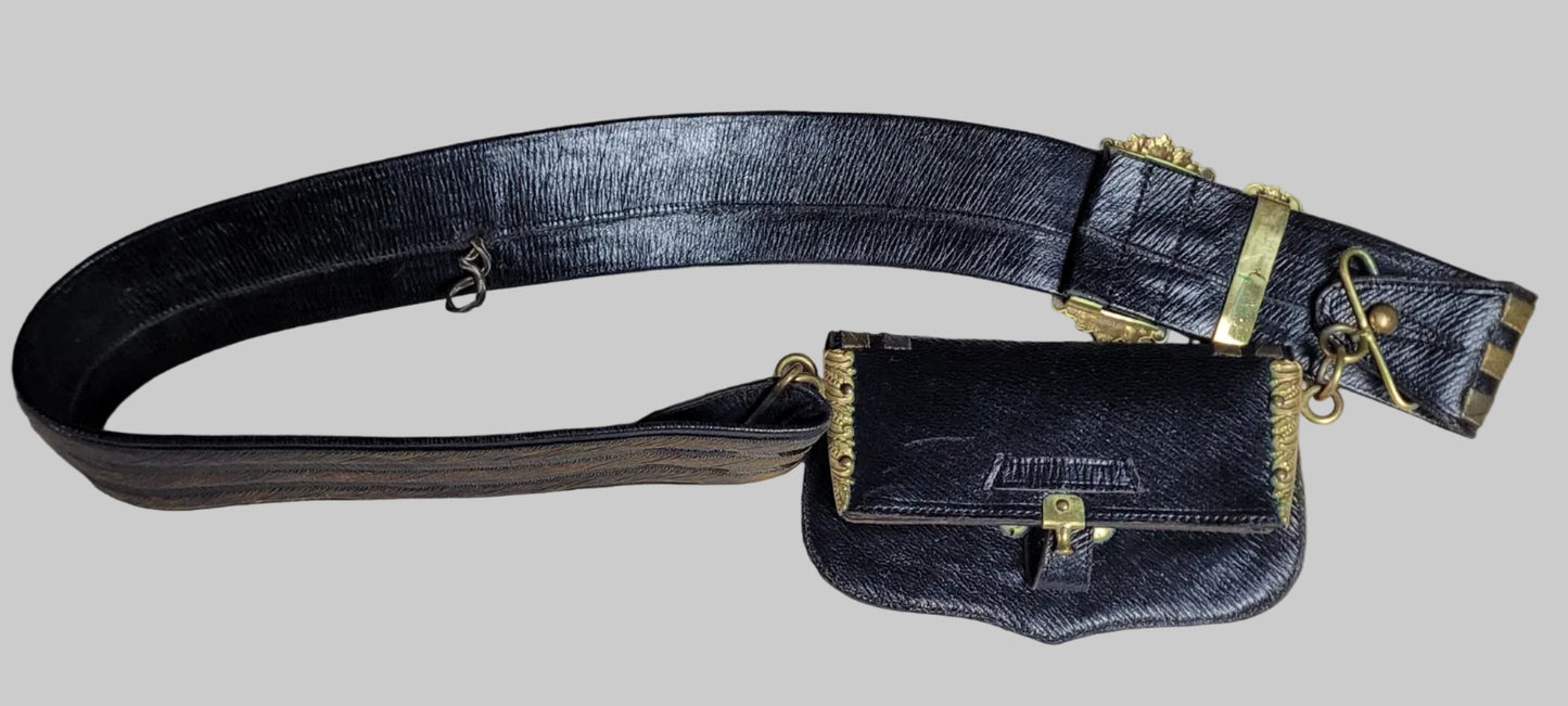 Officer's Geo V cross belt and pouch 