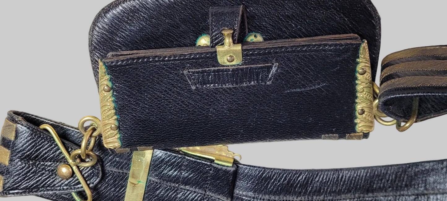 Officer's Geo V cross belt and pouch 