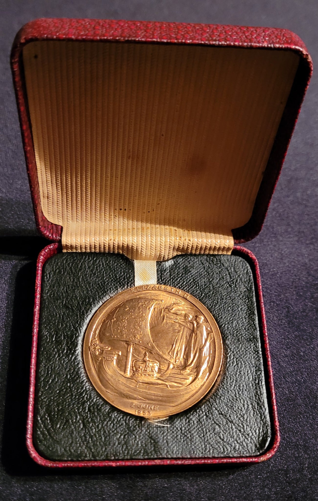 Queen Elizabeth II Coronation Medallion with Box obverse3