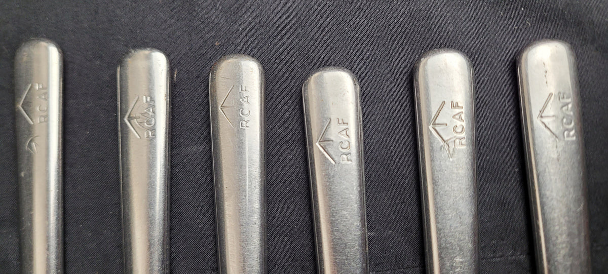 RCAF mess hall dinner knives knife 1
