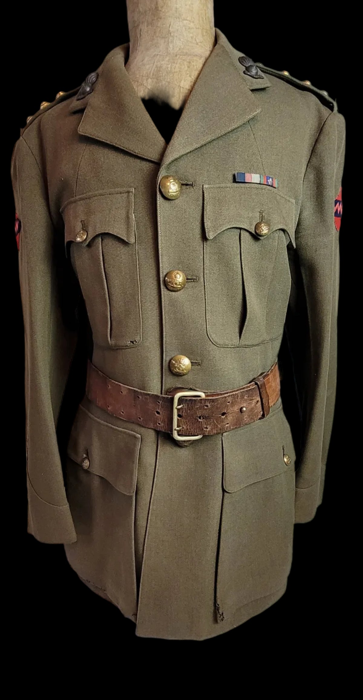 RCA Royal Canadian Artillery officer tunic 1941 named to G.W. Johnston captain