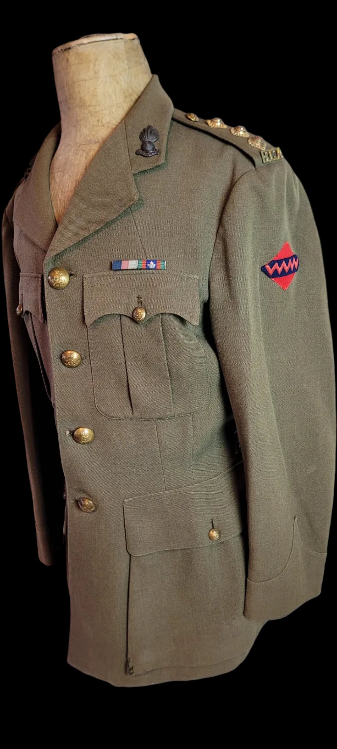 RCA Royal Canadian Artillery officer tunic 1941 named to G.W. Johnston captain 3