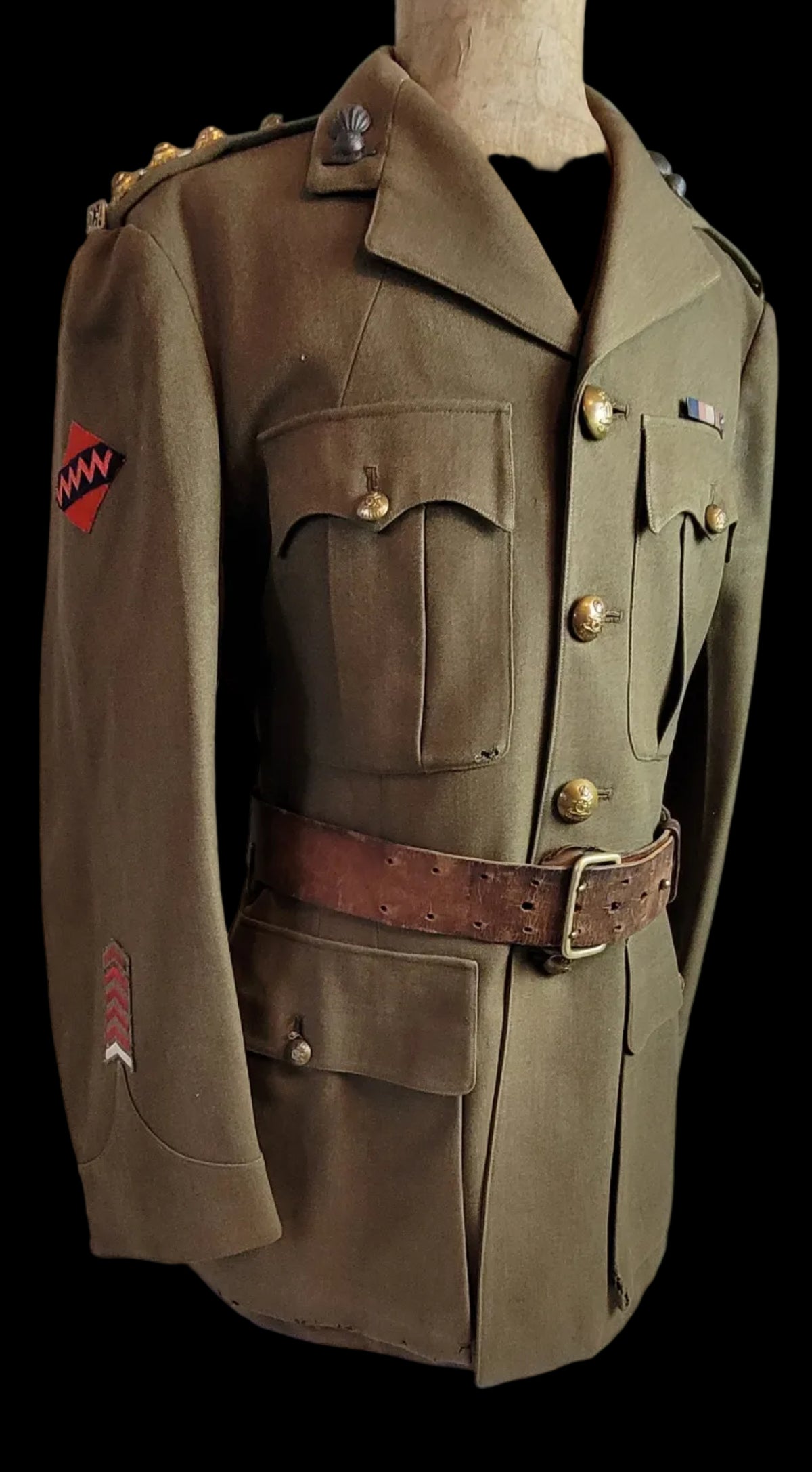 RCA Royal Canadian Artillery officer tunic 1941 named to G.W. Johnston captain 6