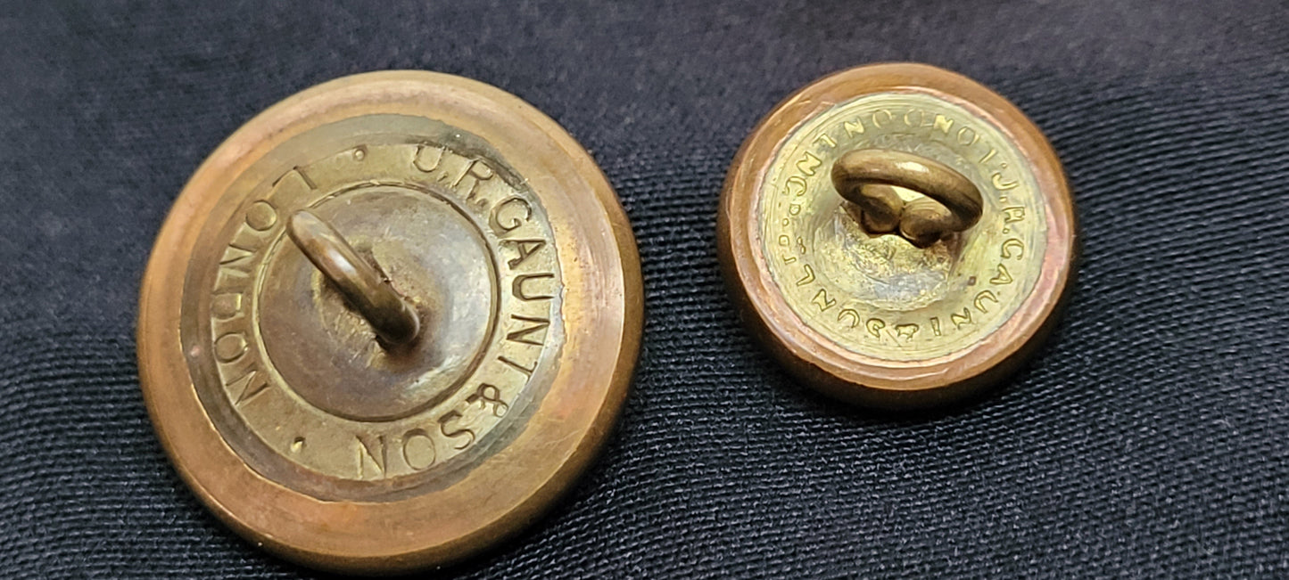 RCMP WW2 uniform buttons 21mm 13mm 1