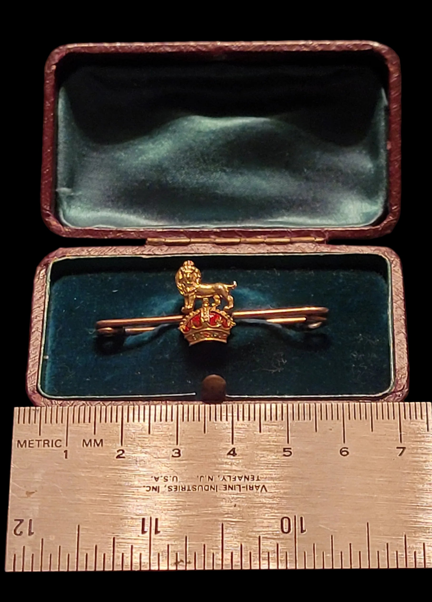 WW1 Brigadier's Collar/Tie Pin with Original Case size