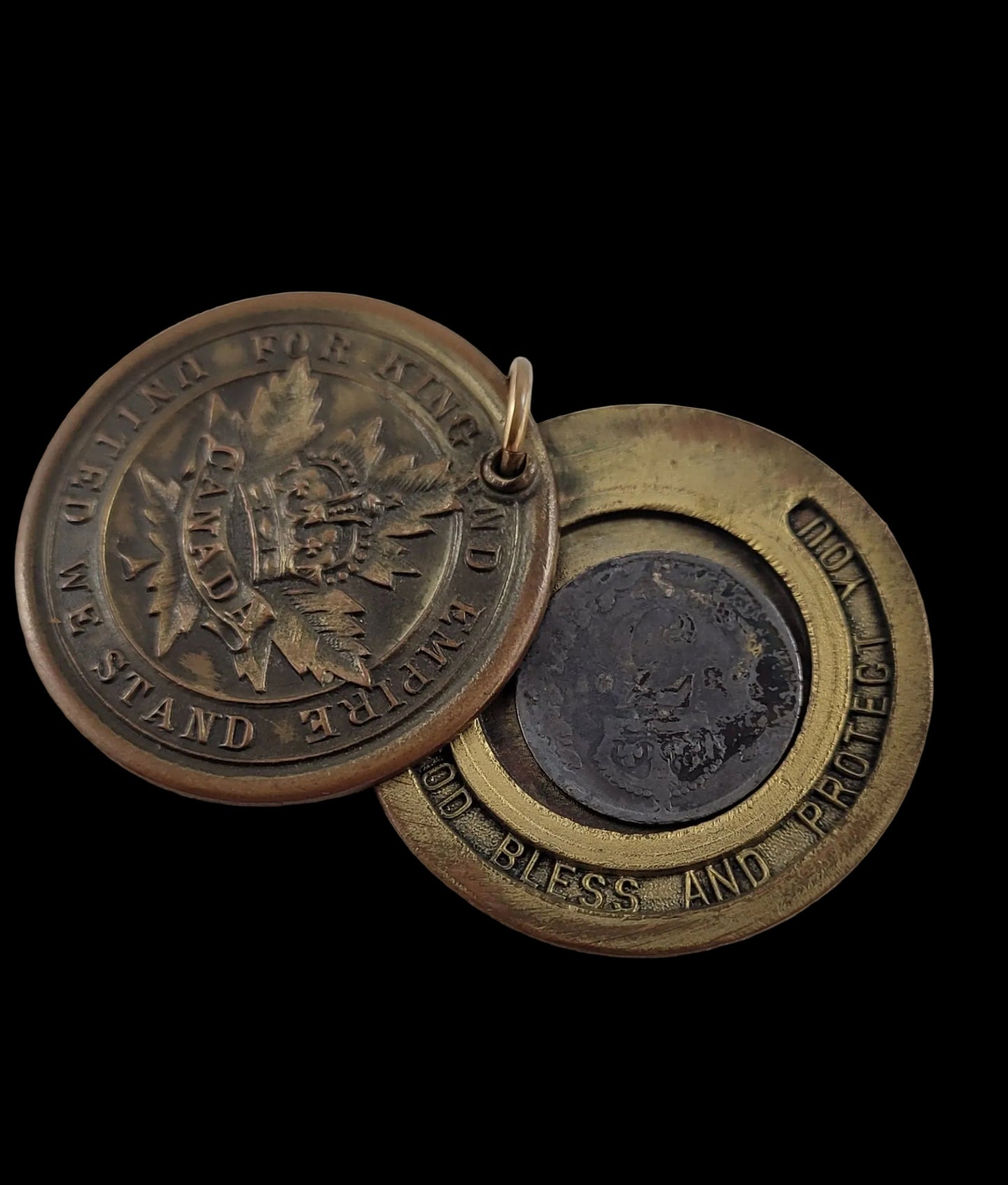 WW1 Canadian Sweetheart Locket Open