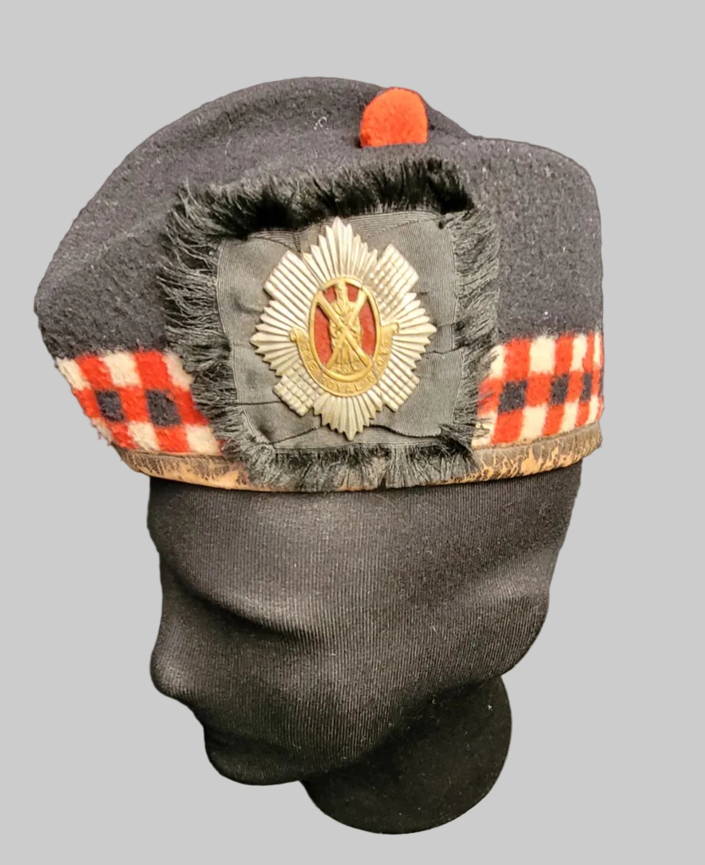 WW1 Glengarry badged to the Royal Scots
