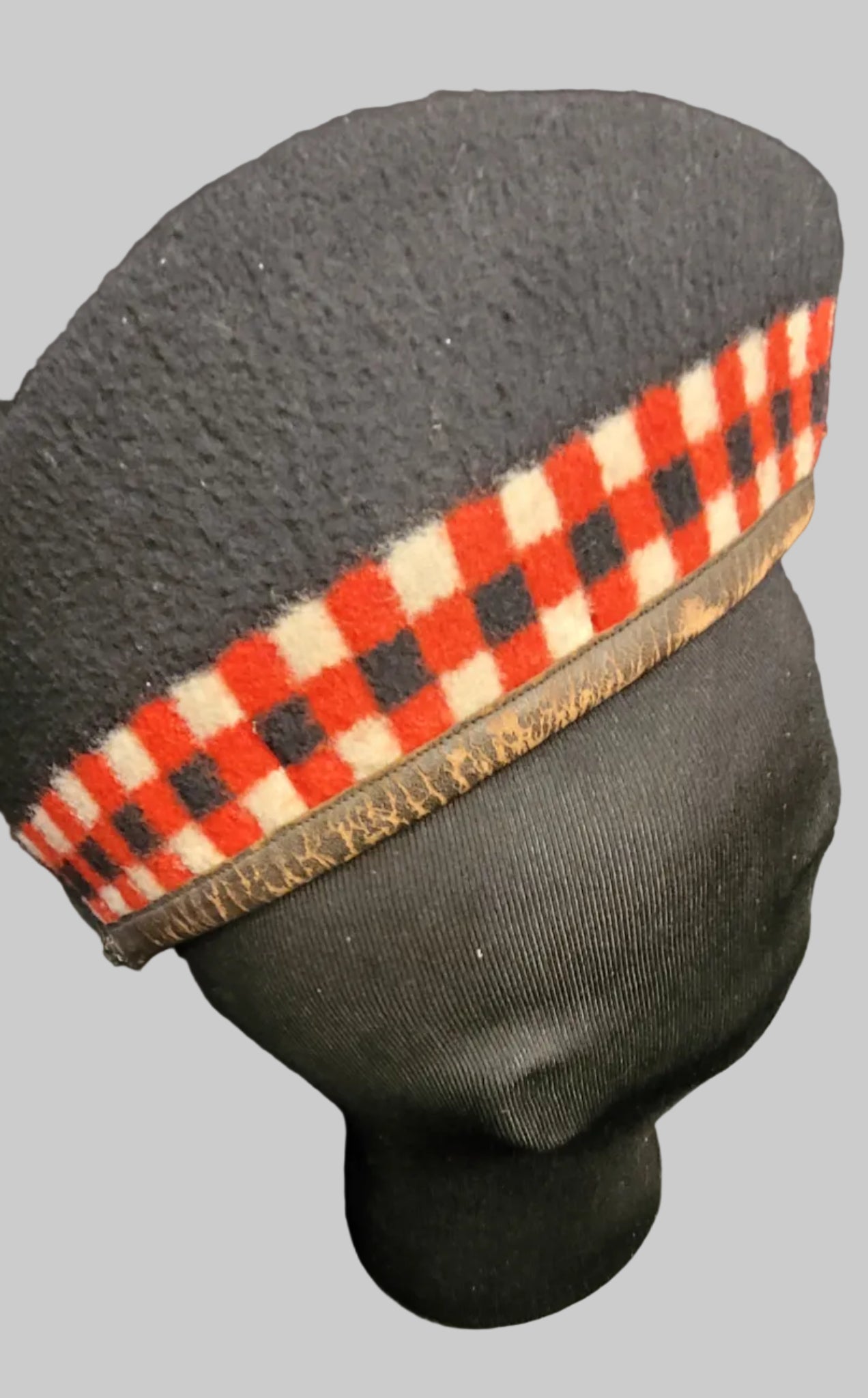 WW1 Glengarry badged to the Royal Scots 4