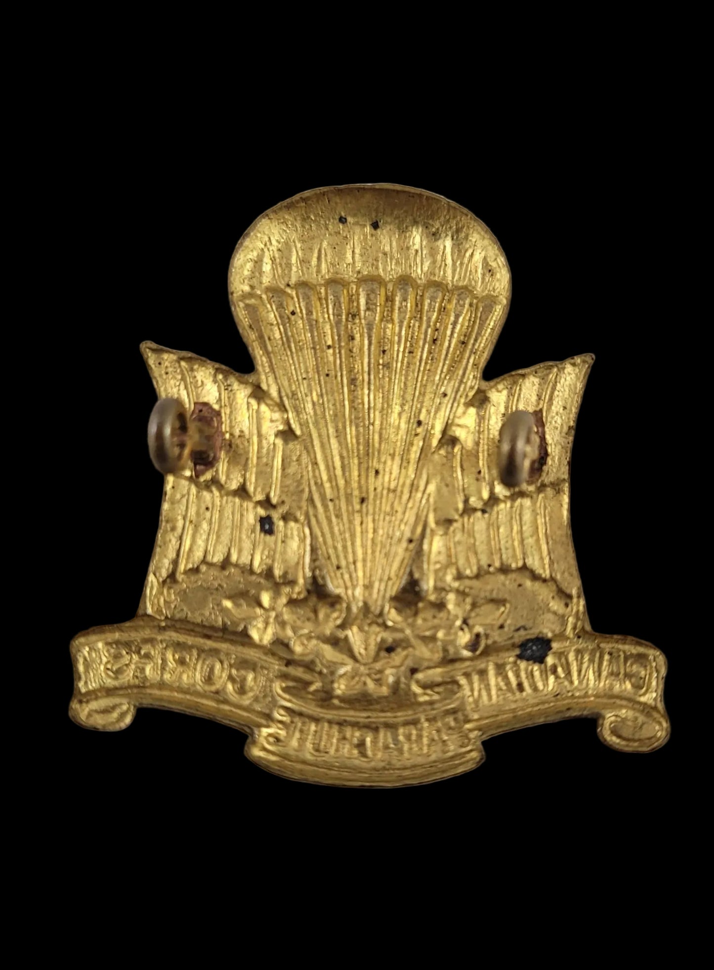 WW2 Beret Cap Badge to the Canadian Parachute Corps Obverse