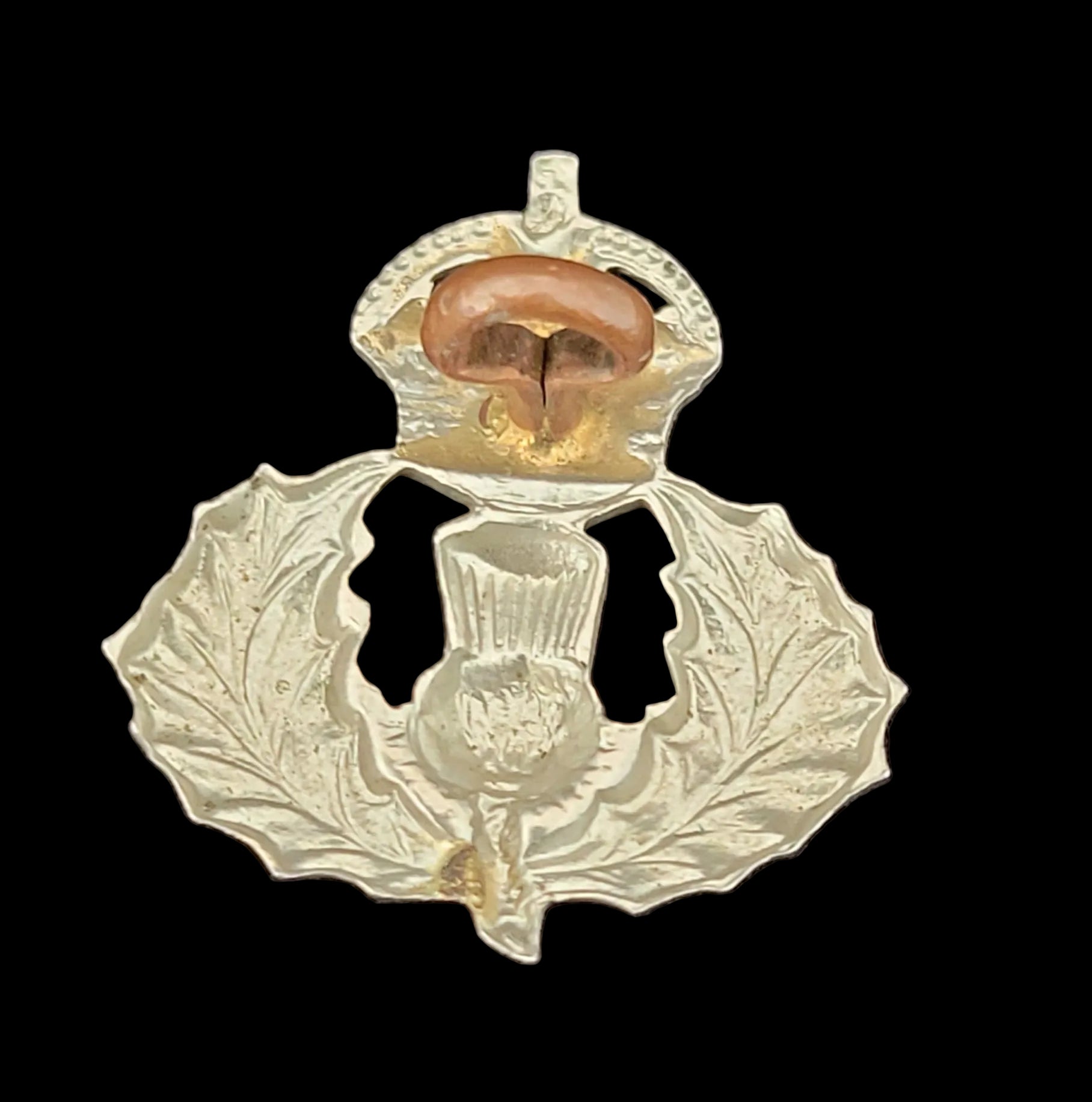 WW2 Collar Badges for the Queen's Own Cameron Highlanders obverse