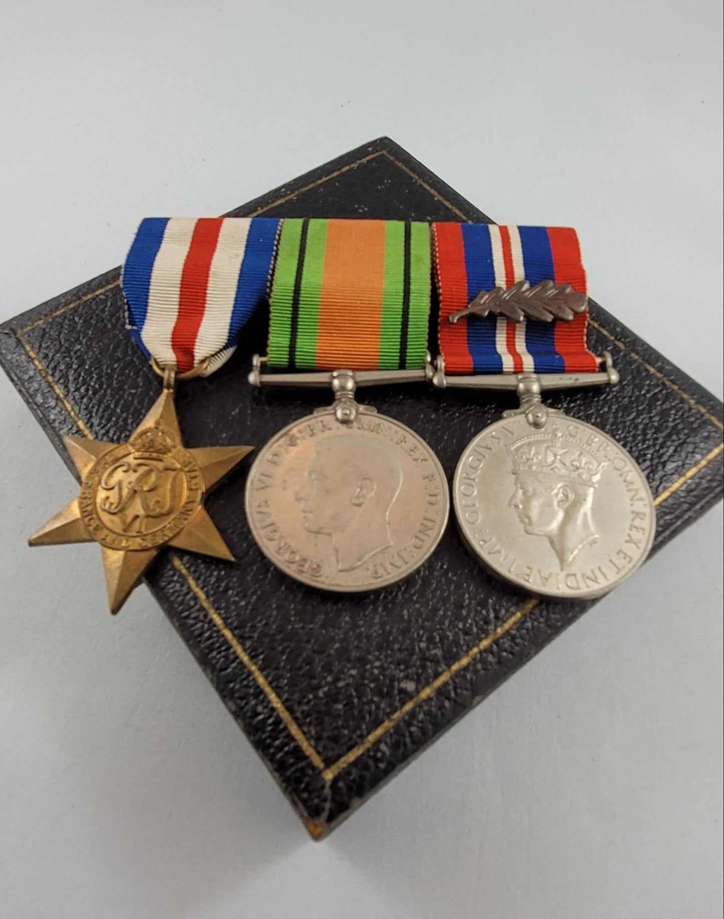 WW2 RAF Regiment Grouping - Medals and Medal Box